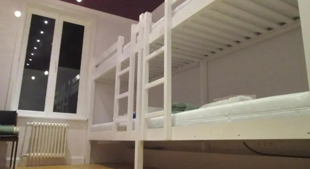 Кровать в общем номере (женский номер) Hostel Lybeer Bruges