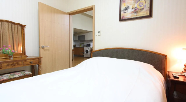 The Suite Place Serviced Residence, Забронировать Отель Сувон Кёнгидо, рядом с Железнодорожная станция Сувон