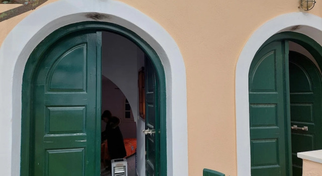 Akrotiri Cosy Studio with Patio and View, Забронировать Апартаменты/квартира Апартаменты Тхира, Апартаменты/квартира