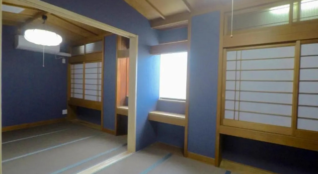 Кровать в общем номере Narita Sando Guesthouse