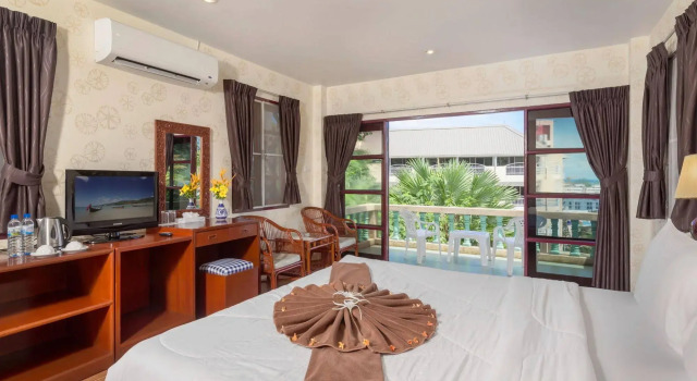 Royal Crown Hotel & Palm Spa Resort, Забронировать Курортный отель Патонг-Бич остров Пхукет