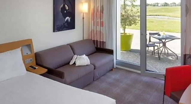 Номер Deluxe с видом на поле для гольфа Novotel Saint-Quentin en Yvelines
