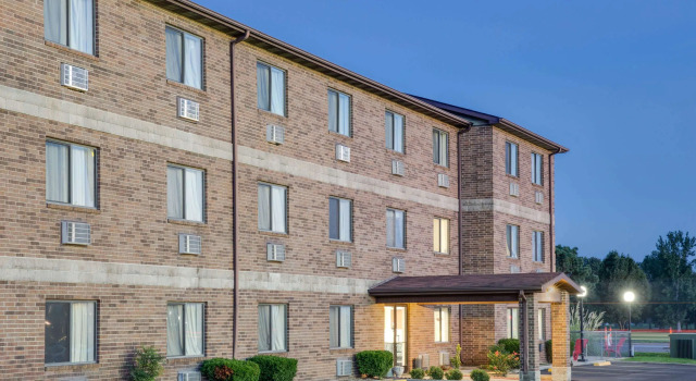 Super 8 Kennett, Boek Mini-hotel Hotels in Missouri met zwembad, Zwembad
