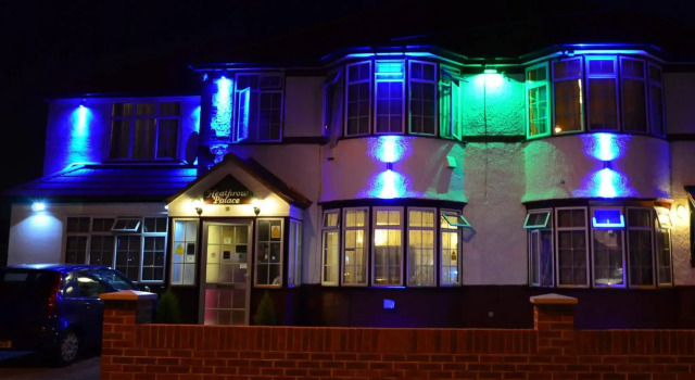 Heathrow Palace, Varaa Hotelli 3 tähden hotellit kohteessa Merseyside, 3*