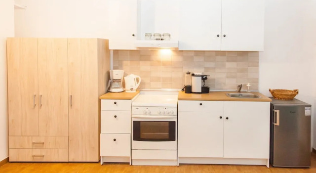 Апартаменты с балконом Glyfada Square Modern And Cozy Apartment