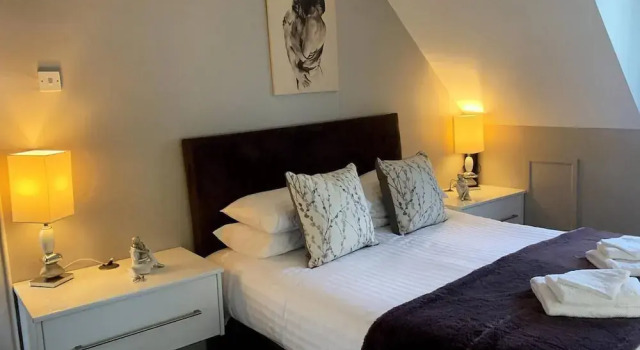 Overlooking Carlingford Lough Modern and Spacious!, Book Feriehus Carlingford Louth County