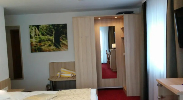 Двухместный номер Standard с балконом Wellness Hotel Garni Krone