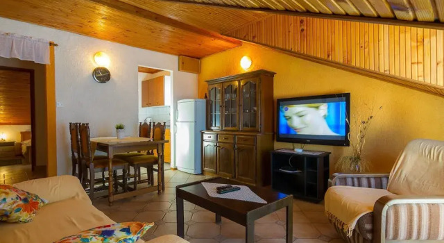 Anđela - 80 m From Beach - A1, Prenota Hotel Hotel a Isole Quarnerine con parcheggio, Parcheggio