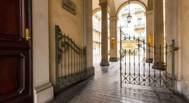 Апартаменты Porta Susa Central & Roomy Flat
