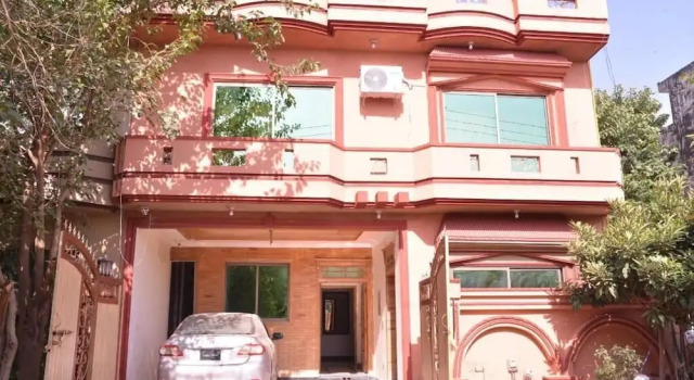 Redbury Guest House