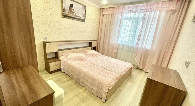Apartments on Gazovikov street 73k3, Prenota Appartamento Hotel a Tyumen Region con parcheggio, Parcheggio