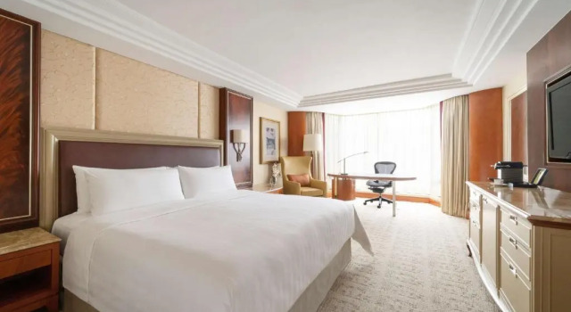 Двухместный номер Horizon Club с видом на гавань Kowloon Shangri-La, Hong Kong