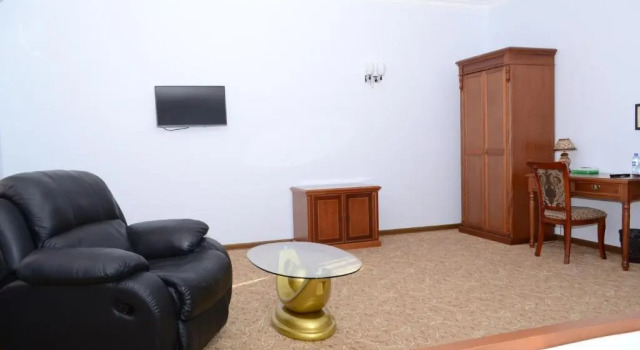 Deluxe Zimmer Maximum Hotel