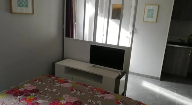 Le cocon des Monts d'Or, Prenota Hotel Hotel a Alvernia con parcheggio, Parcheggio