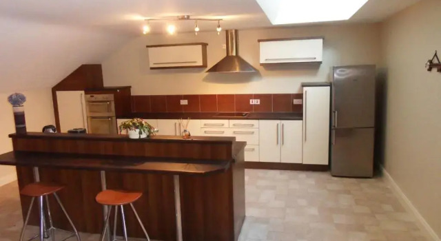 Студия Ethan House Holiday Suites