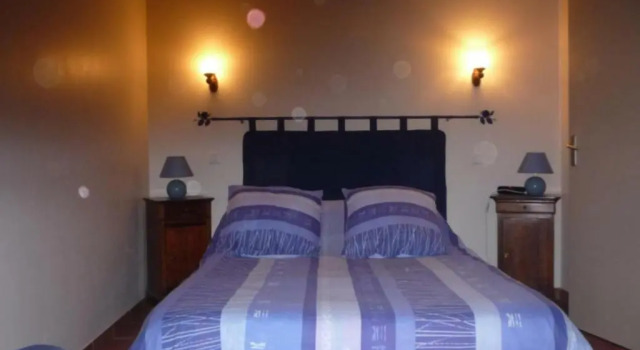 Gîte Cheillé, 4 pièces, 6 personnes - FR-1-381-61, Rezerwuj Hotel Hotele w Cheille z parkingiem, Parking
