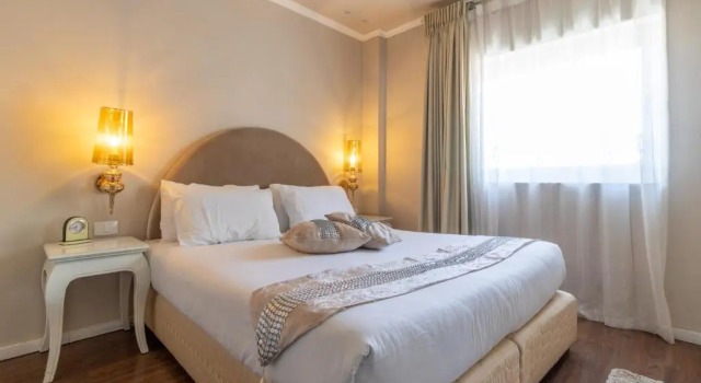 Полулюкс Agripas Boutique Hotel