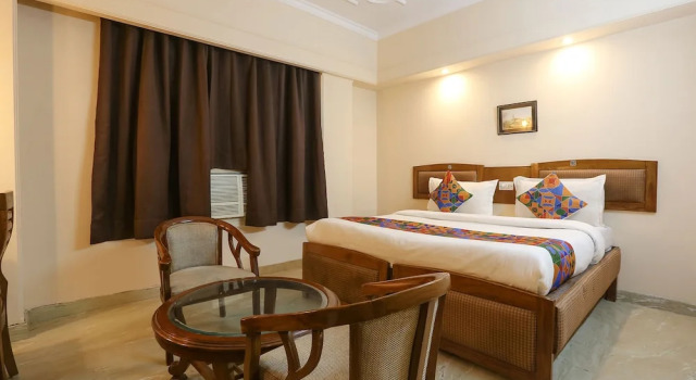 Номер Premium FabHotel Comfort Residency II