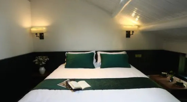 Люкс Deluxe Xuanlan Xiaozhu Holiday Hostel