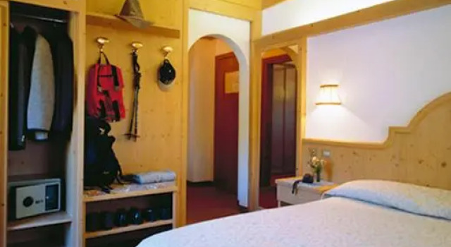 Трёхместный номер Standard Hotel Gran Mugon
