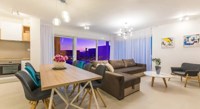 Luxurious Villa in Kaštel Gomilica with Pool