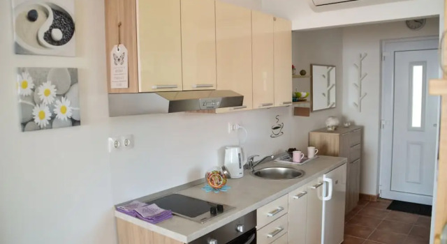 Студия Apartments Lux