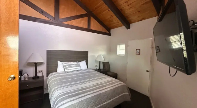 Трёхместный номер Standard Lee Vining Motel