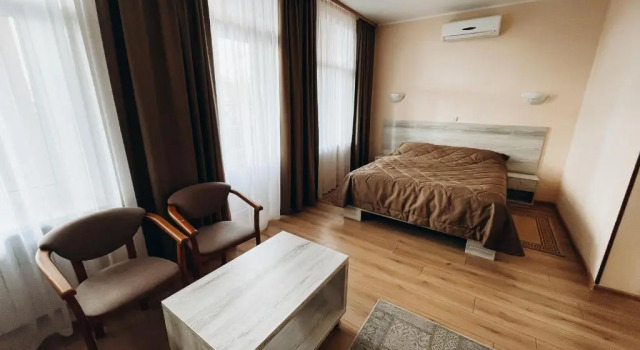 Oberig Hotel, Book Hotel Hoteller i Kiev med pool, Swimmingpool