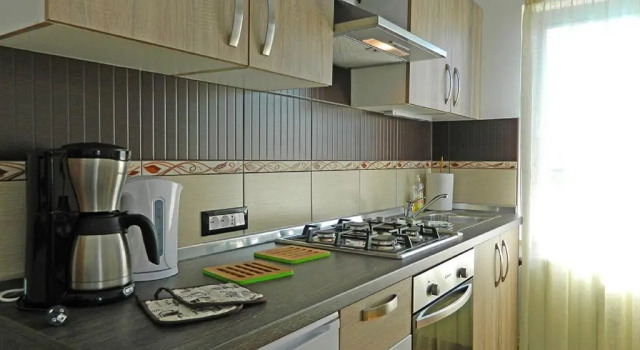 Apartment San, Забронировать Апартаменты/квартира Отели Лижнян с парковкой, Парковка