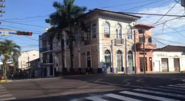 La Casa Chacruna, Забронировать Отель Отели в центре Икитос, в центре