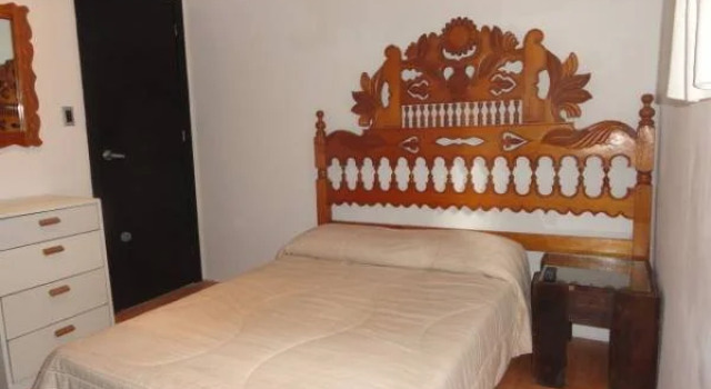 Hostel Inn Zona Rosa, Забронировать Хостел Хостелы Мехико, рядом с Театр «Эль-Милагро», Хостел
