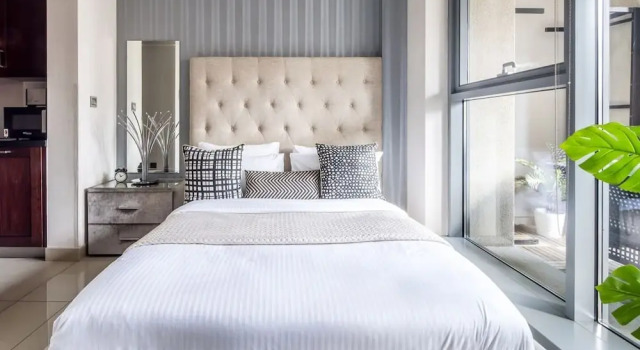 Spacious + Functional Studio Apt in Downtown Dubai, Забронировать Апартаменты/квартира Даунтаун Дубай , рядом с Дубайский аквариум