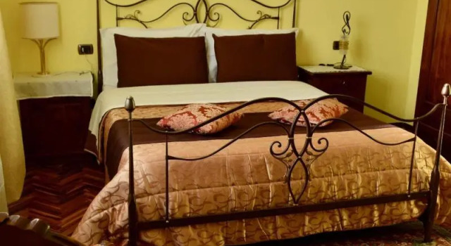 Villamena, Book Bed and Breakfast Spello Umbria