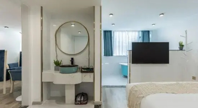 Люкс Deluxe YunMan Hotel (Economic Development Kunming University)