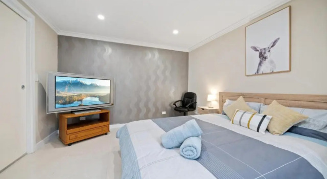 Коттедж New 1-bedroom house with free parking