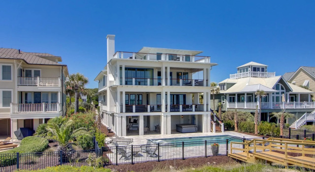 710 Ocean Boulevard Avantstay Oceanfront, Private Pool + Rooftop Deck