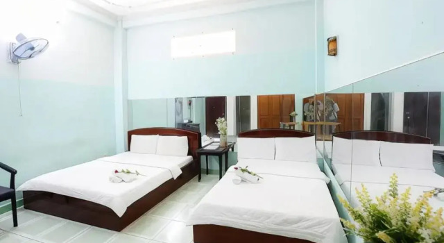 Hồng Lực Hotel HCM, Забронировать Отель Недорогие отели Танбинь, недорого