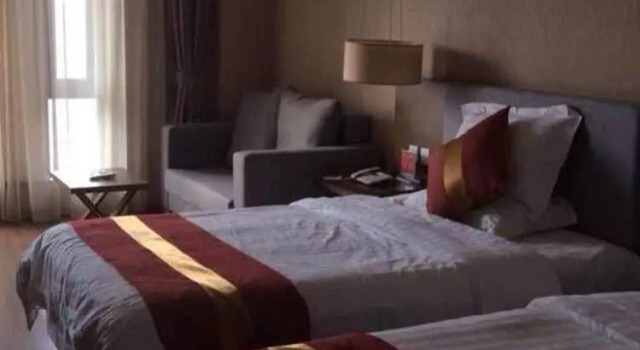 CHAMPAGNE UnionGold Hotel Service Mansions