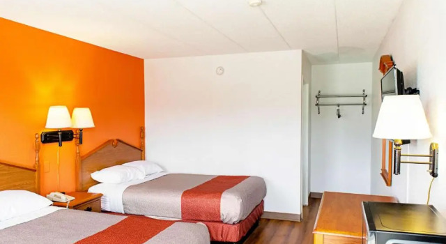 Четырёхместный номер Deluxe Motel 6-Cincinnati, OH