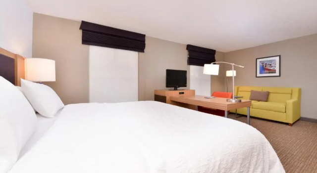 Студия Hampton Inn & Suites by Hilton Plymouth