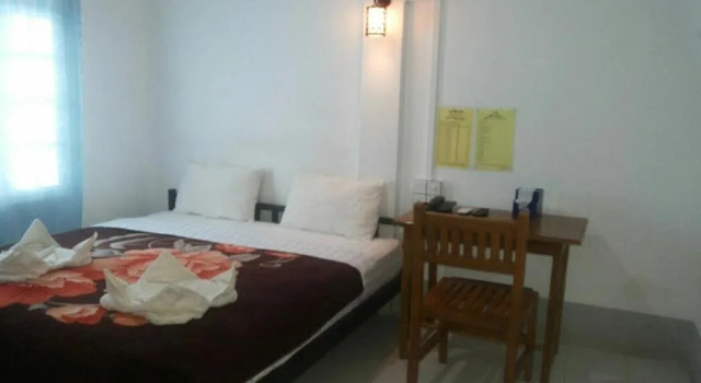 Naung Yoe Hotel, Rezerwuj Hotel Prome 