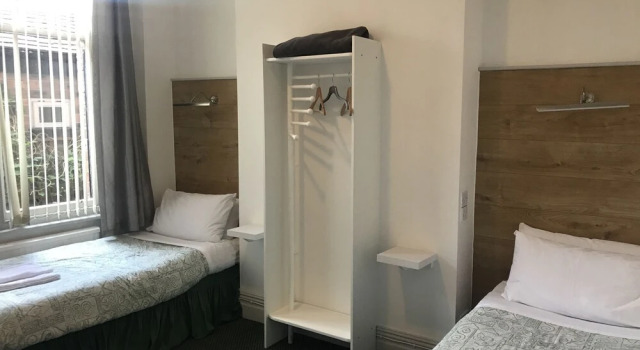 Victoria Lodge, Book Bed and Breakfast Warrington 