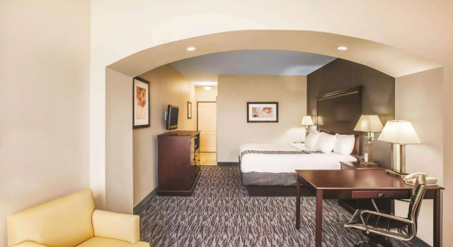 Двухместный номер Executive с видом на парк La Quinta by Wyndham Allen at The Village