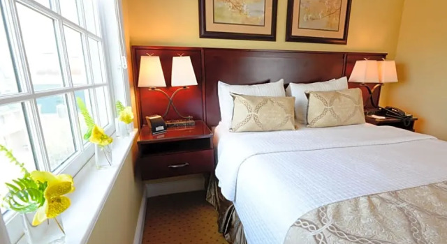 Двухместный люкс Nassau Inn