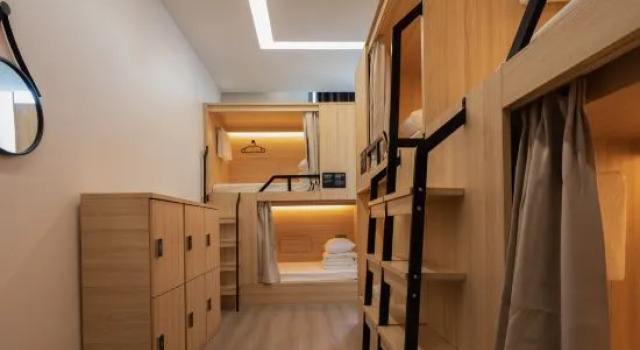 Кровать в общем номере (мужской номер) Desti Youth Park Hostel