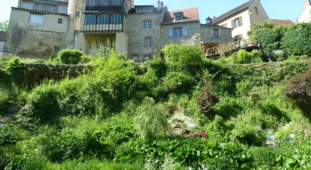 Chalet en pleine nature à Orsennes avec étang à proximité, idéal pour 6 personnes et animaux admis - FR-1-591-170, Book Chalet Orsennes Centre