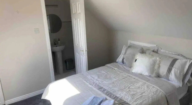 Letterkenny Three Bedroom Town Centre Apartment