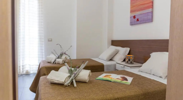 Апартаменты с 2 комнатами MareinSicilia: Appartamenti Larica