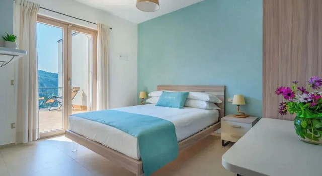 Villa La Pagaia Sorrento Coast, Забронировать Вилла Вико-Экуенсе Побережье Сорренто, рядом с Железнодорожный вокзал Сеяно компании Circumvesuviana