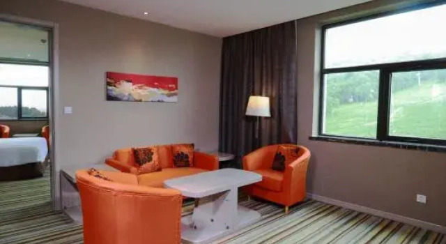 Люкс Holiday Inn Express Changbaishan by IHG